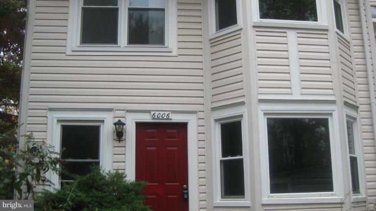6006 Sunset Ridge Court Centreville, VA 20121 - Photo 1 of 2 Exterior (Main)
