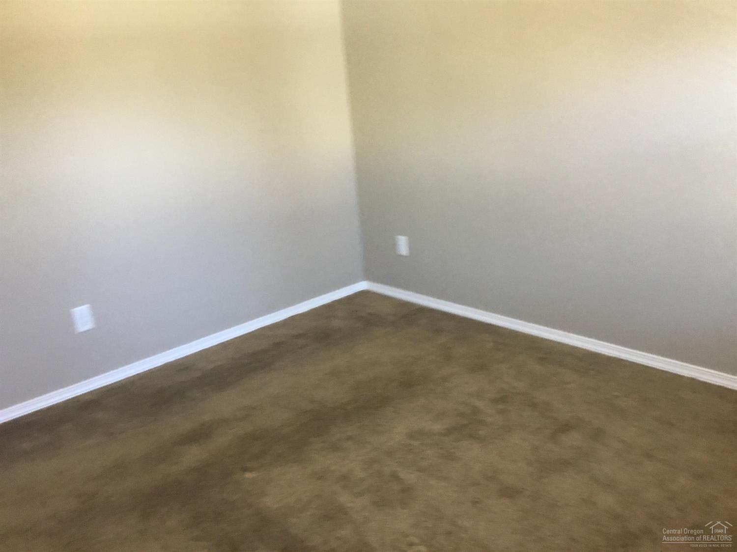 2823 Northeast Spring Water Place Bend, OR 97701 - Photo 21 of 23 Gallery Image 21