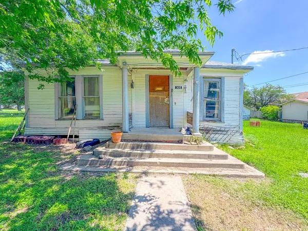 $65,000 | 305 North 3rd Street, Coolidge, TX 76635