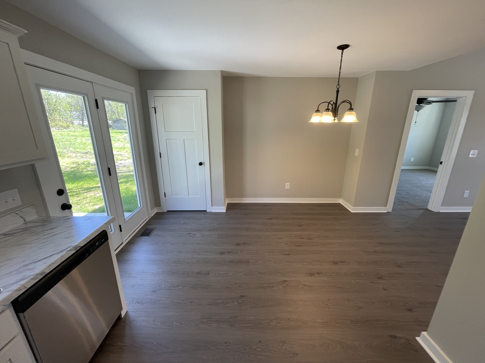 561 West 20th Avenue Springfield, TN 37172 - Photo 5 of 16