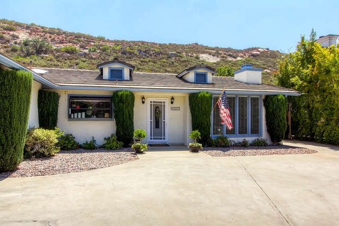 24227 Watt Road Ramona, CA 92065 - Photo 3 of 25 Gallery Image 3