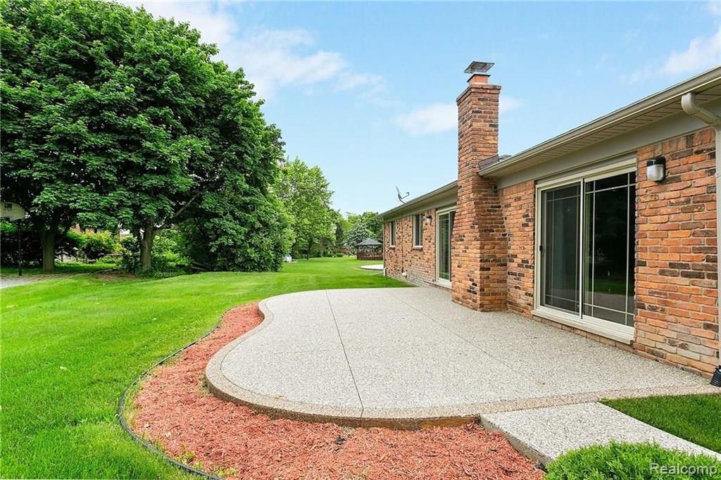 304 Coldiron Drive Rochester Hills, MI 48307 - Photo 24 of 31