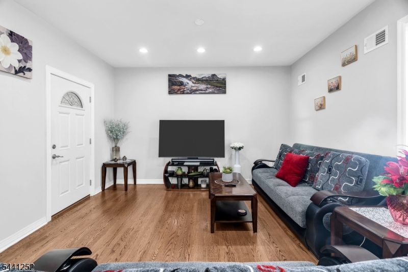 510 Burnham Road Elizabeth, NJ 07202 - Photo 15 of 40