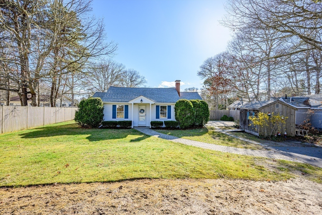 21 Nearmeadows Road Yarmouth, MA 02673 - Photo 7 of 35