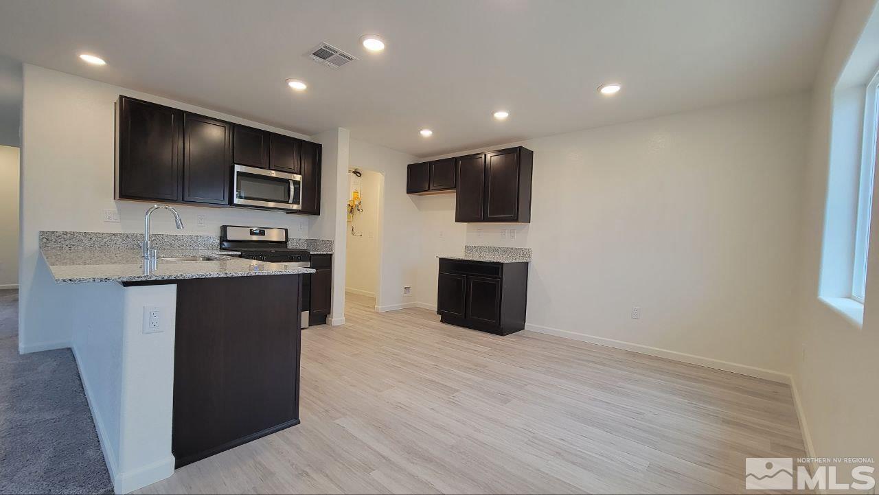 9306 Mcdermitt Road Reno, NV 89506 - Photo 4 of 16 Photo 4