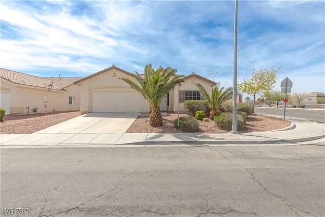 $3,200 | 4741 North Goldfield Street, North Las Vegas, NV 89031