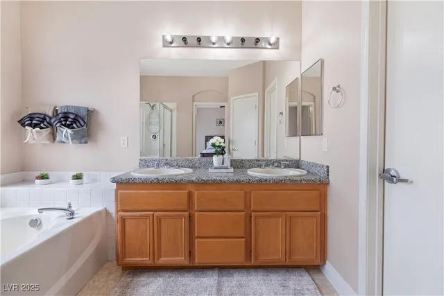 $3,200 | 4741 North Goldfield Street, North Las Vegas, NV 89031