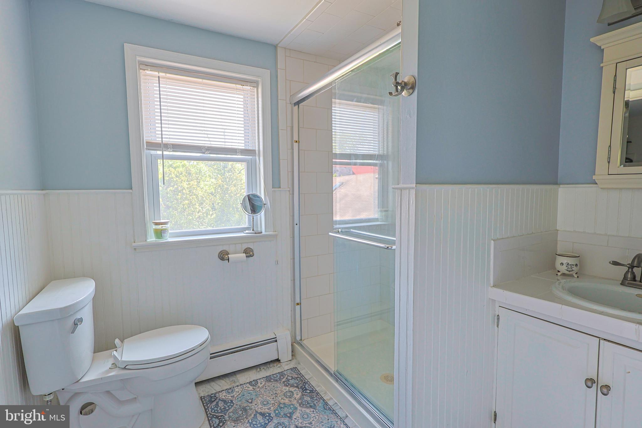 726 Forest Grove Road Furlong, PA 18925 - Photo 28 of 42 Primary bath