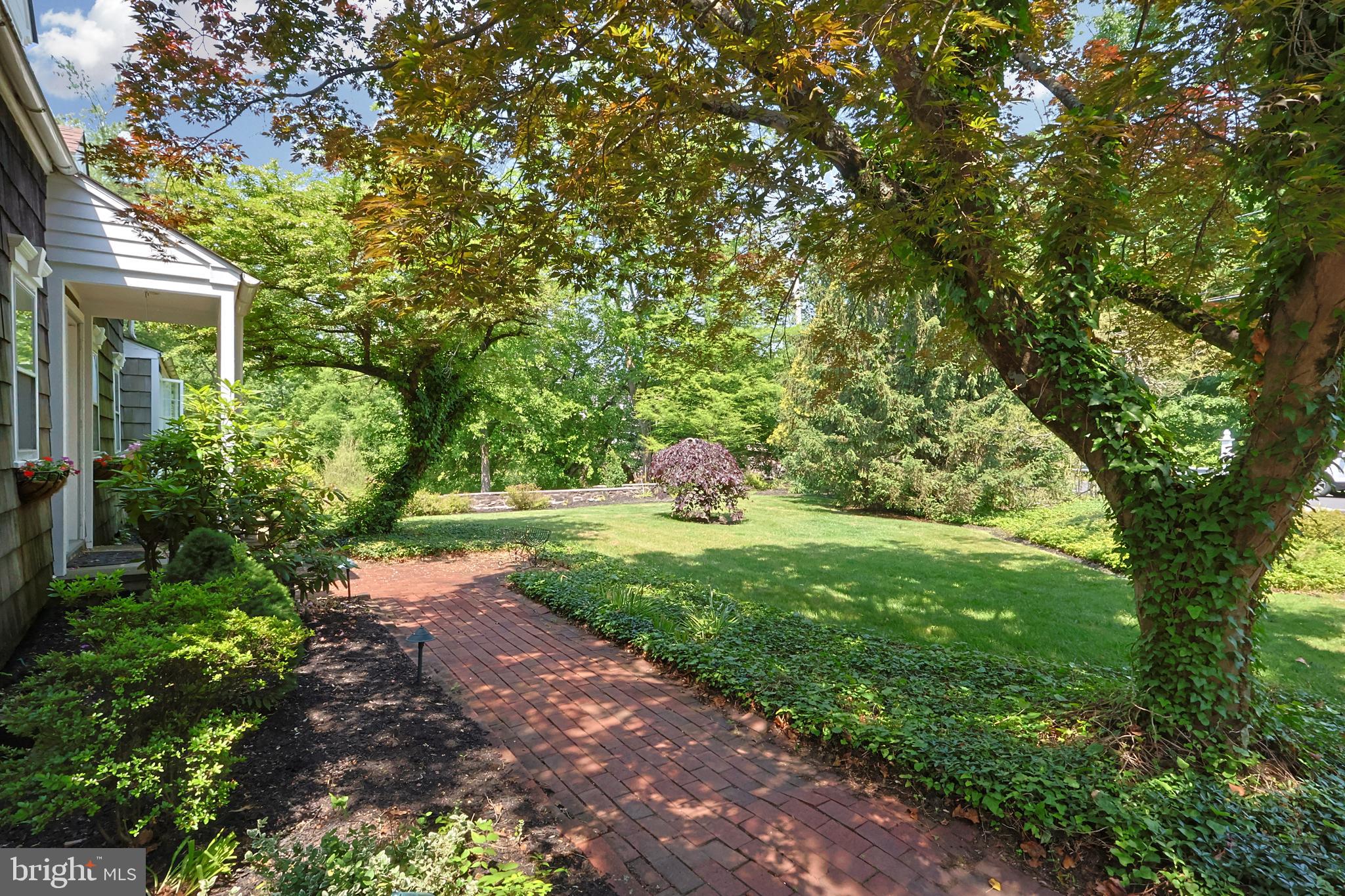 726 Forest Grove Road Furlong, PA 18925 - Photo 42 of 42 Lush yard