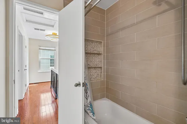 $3,100 | 13505 Coates Lane, Herndon, VA 20171