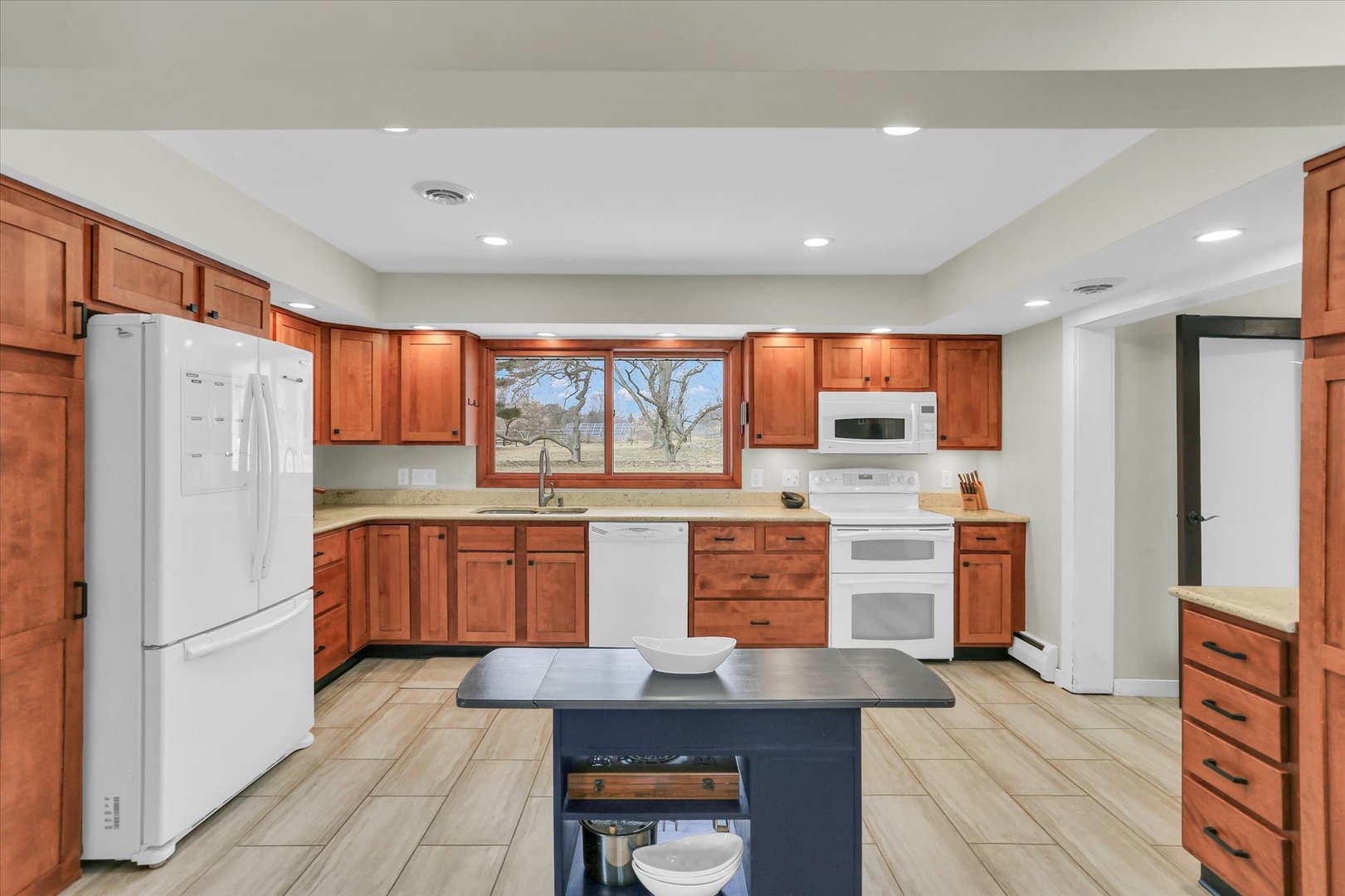 3104 East Perkins Road Urbana, IL 61802 - Photo 14 of 81 Gallery Image 14