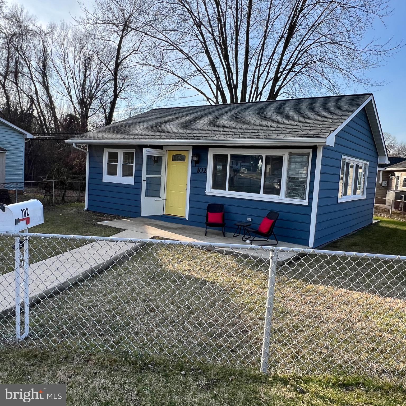 102 Propeller Drive Middle River, MD 21220 - Photo 3 of 20