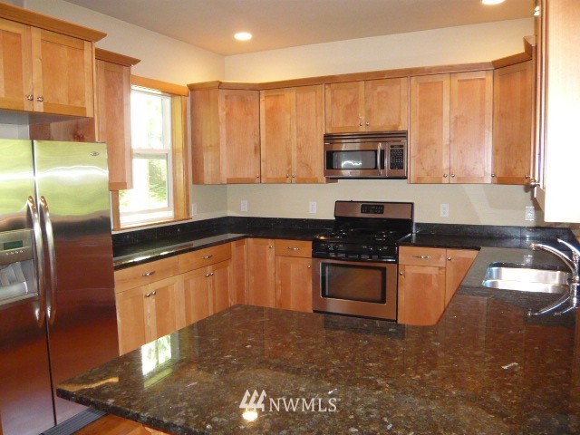 11 Maple Court Bellingham, WA 98229 - Photo 3 of 15 Gallery Image 3