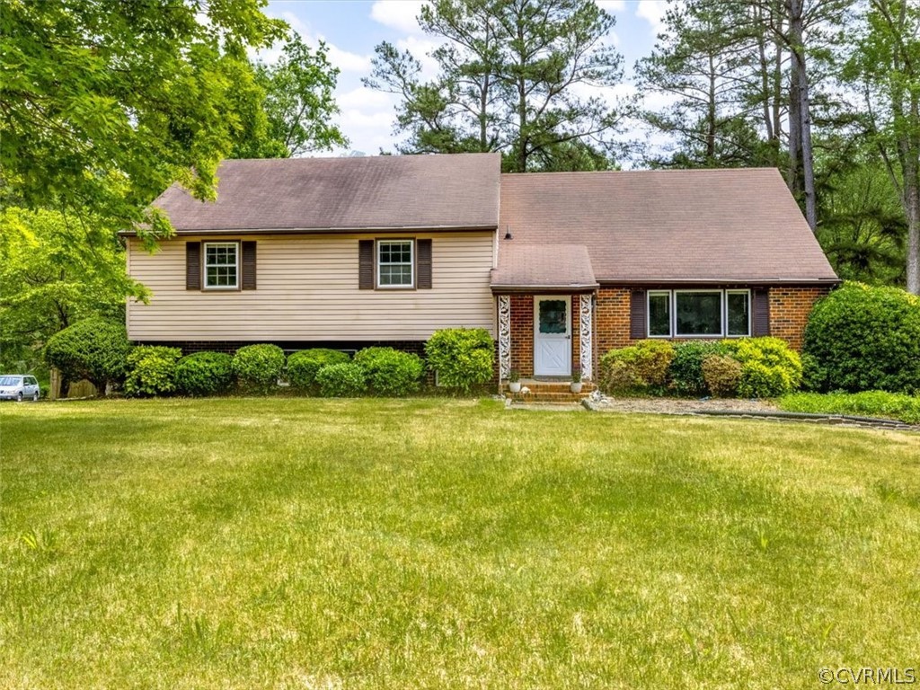 33 Goodward Road North Chesterfield, VA 23236 - Photo 3 of 25 Gallery Image 3