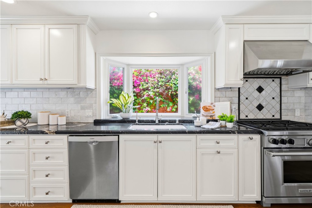 6286 Sierra Siena Road Irvine, CA 92603 - Photo 9 of 47