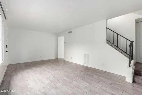 $1,800 | 1586 West Campbell Avenue, Phoenix, AZ 85015
