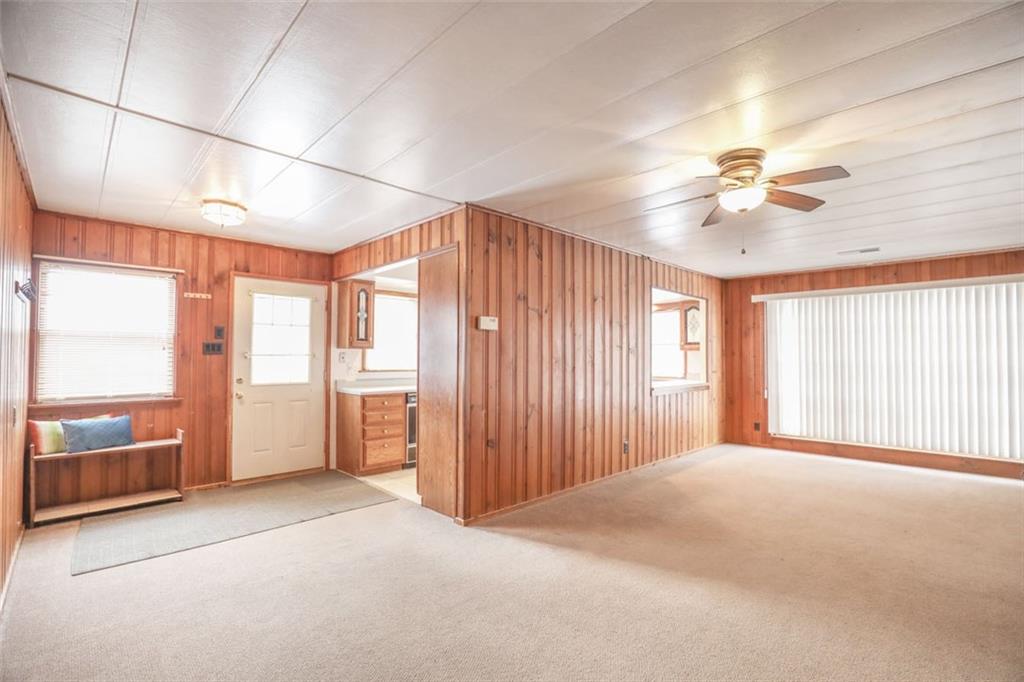 207 Old Hickory Road New Castle, PA 16102 - Photo 3 of 11