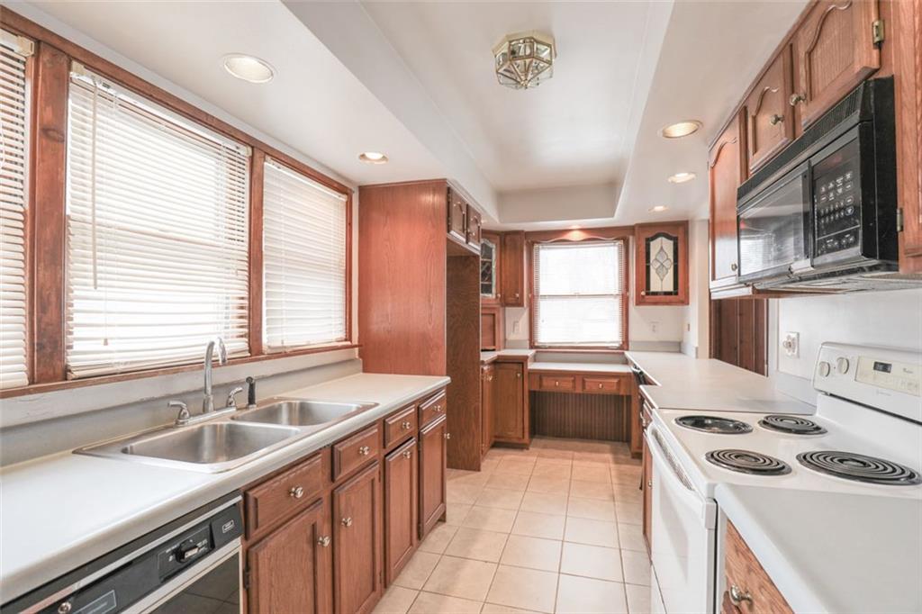 207 Old Hickory Road New Castle, PA 16102 - Photo 5 of 11