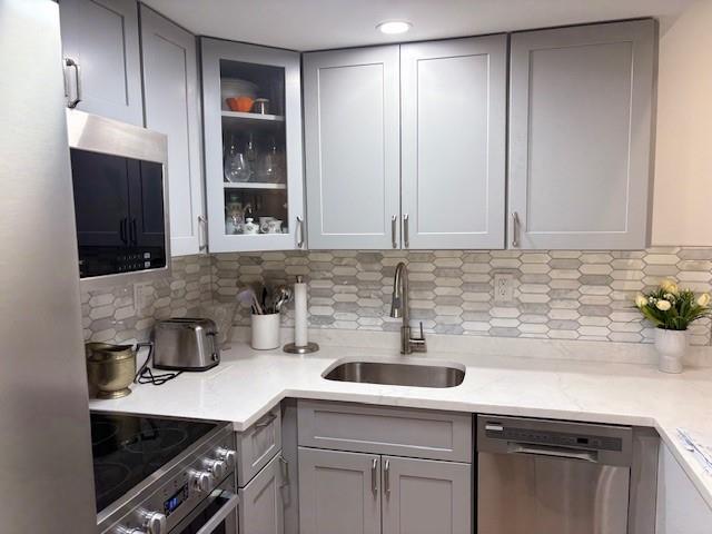 9977 Shore Road, Unit 11C Brooklyn, NY 11209 - Photo 2 of 7