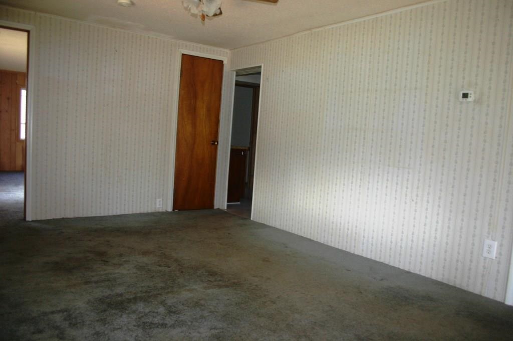 1700 Flint Road St. Helen, MI 48656 - Photo 10 of 27 1831018-9.JPG
