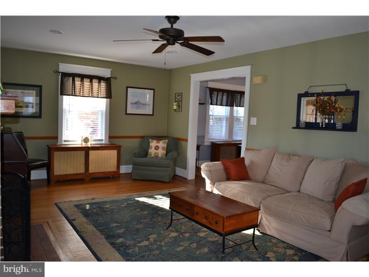 36 Upland Road Havertown, PA 19083 - Photo 2 of 22 Living Room