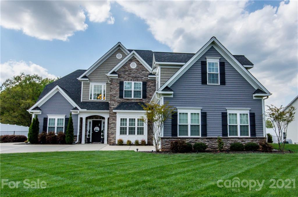 562 Wiggins Road Mooresville, NC 28115 - Photo 1 of 25 Gallery Image 1