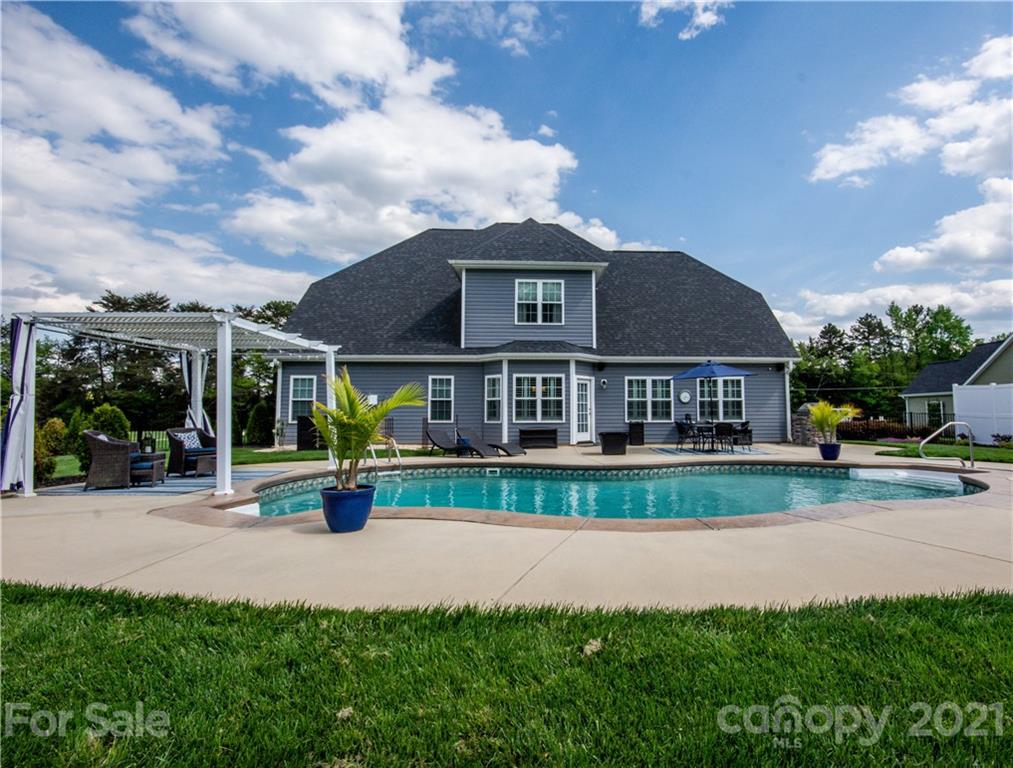 562 Wiggins Road Mooresville, NC 28115 - Photo 20 of 25 Gallery Image 20