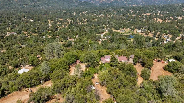 $649,000 | 46281 Eastwood Drive South, Oakhurst, CA 93644