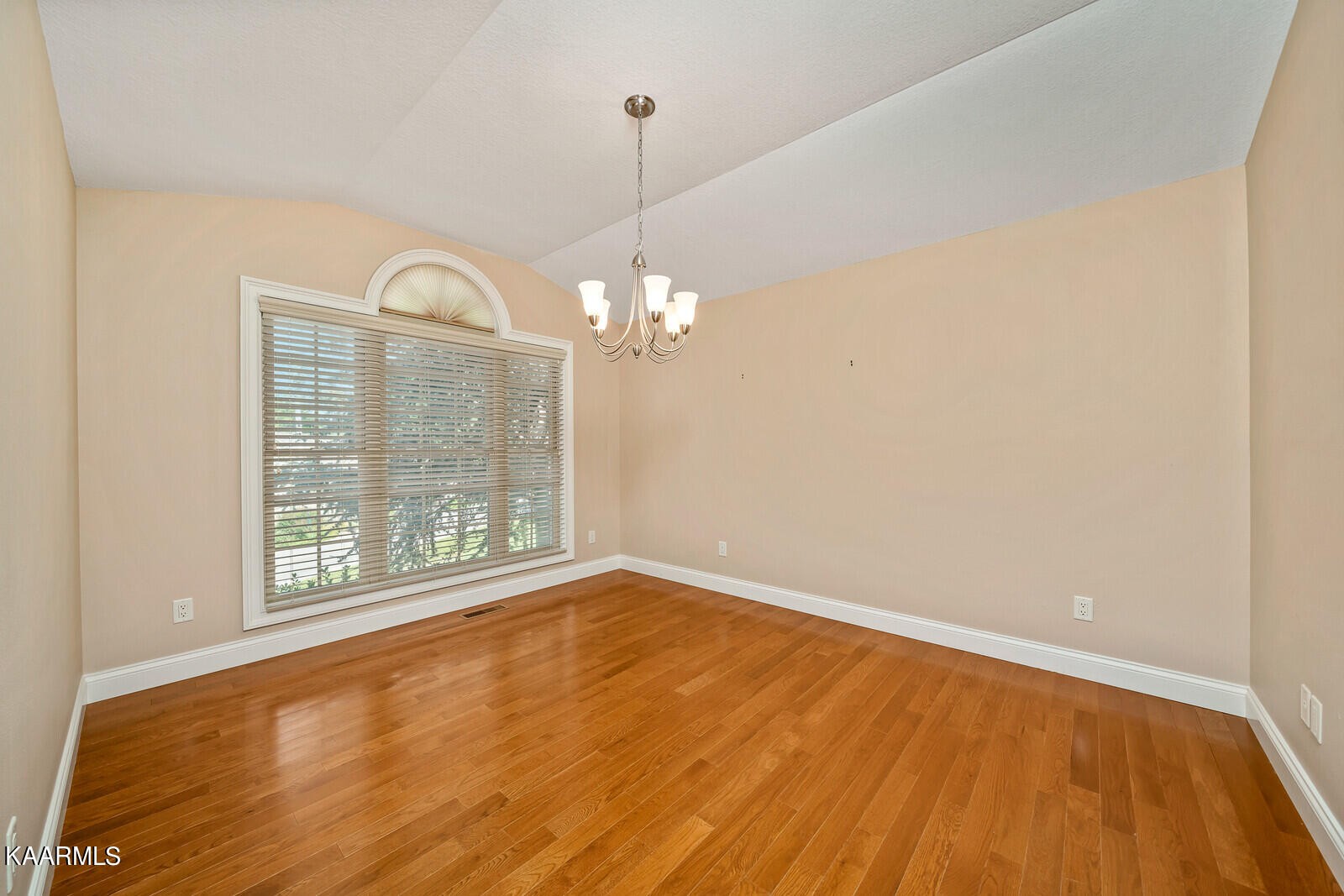 102 Norcross Road Crossville, TN 38558 - Photo 11 of 31 Gallery Image 11