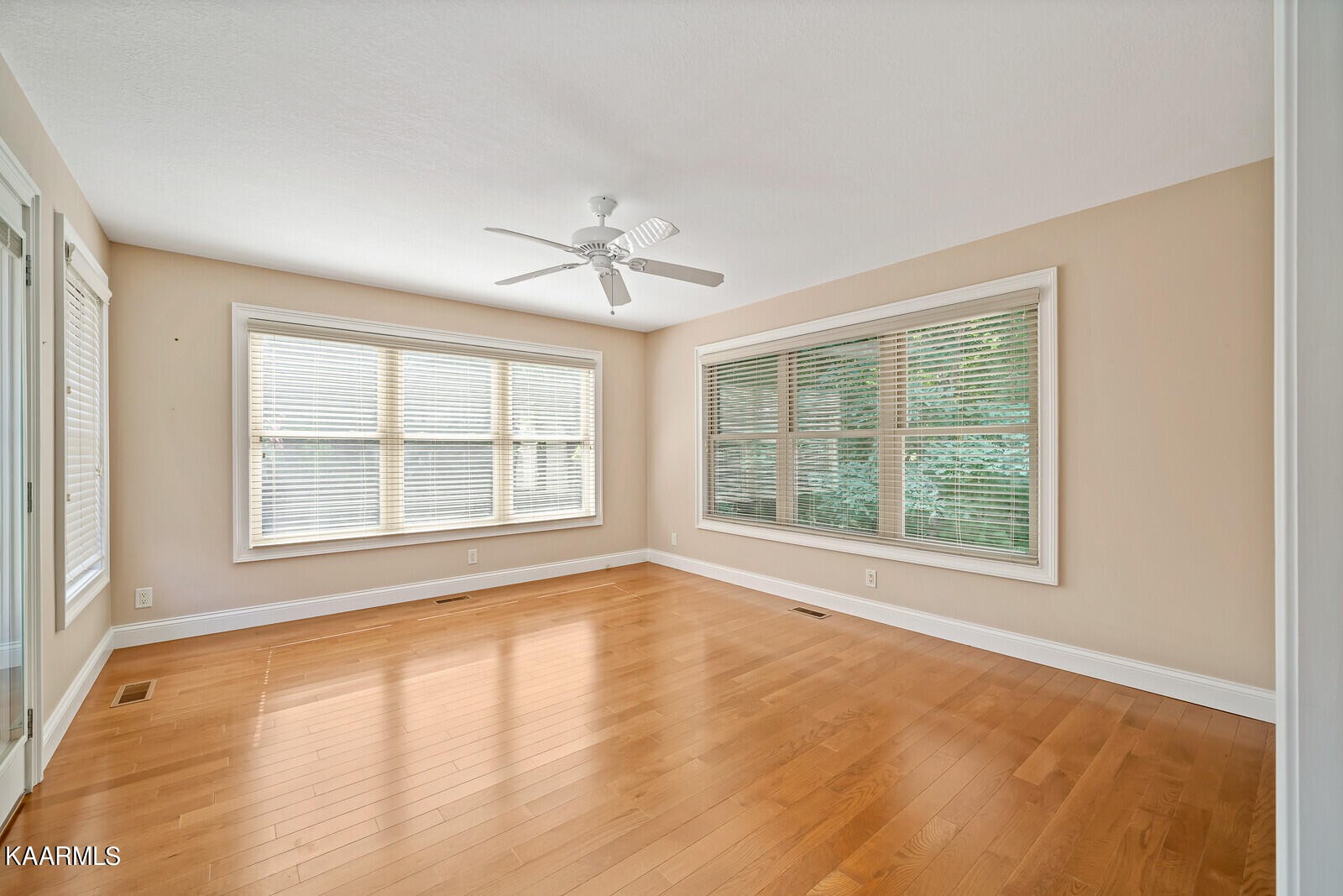 102 Norcross Road Crossville, TN 38558 - Photo 6 of 31 Gallery Image 6
