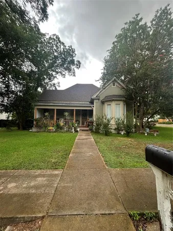 $279,900 | 300 Northwest 3rd Street, Hubbard, TX 76648