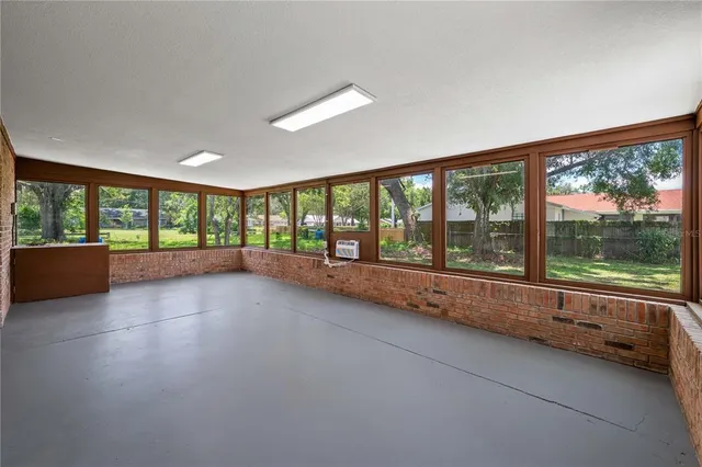 $650,000 | 1002 Friendship Lane, Lutz, FL 33548