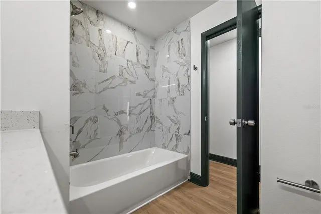 $650,000 | 1002 Friendship Lane, Lutz, FL 33548