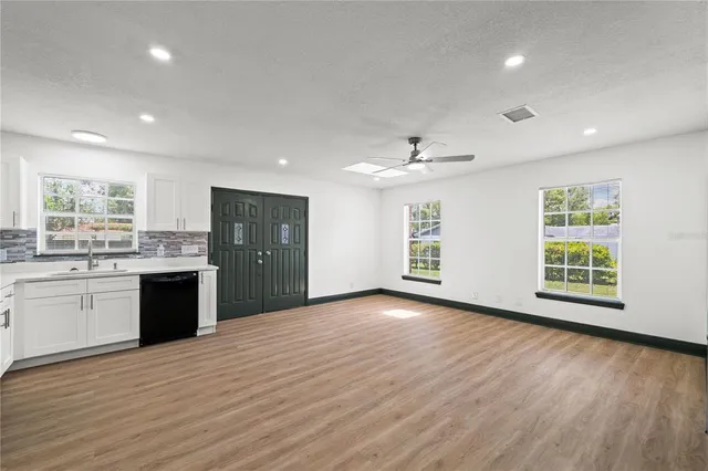 $650,000 | 1002 Friendship Lane, Lutz, FL 33548