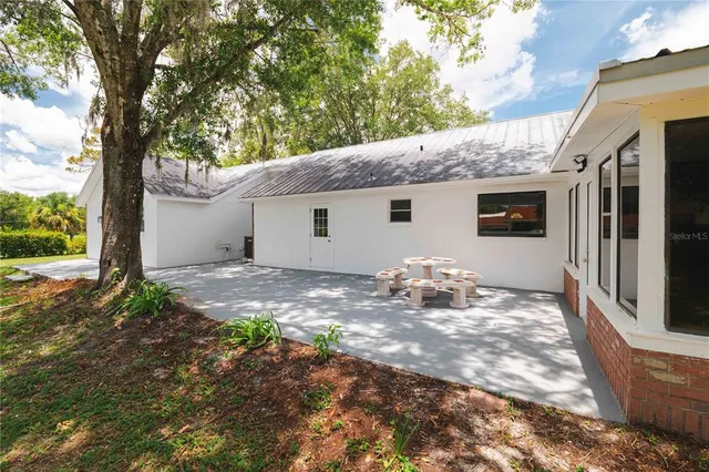 $650,000 | 1002 Friendship Lane, Lutz, FL 33548