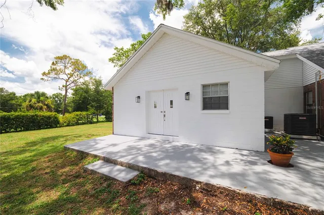 $650,000 | 1002 Friendship Lane, Lutz, FL 33548