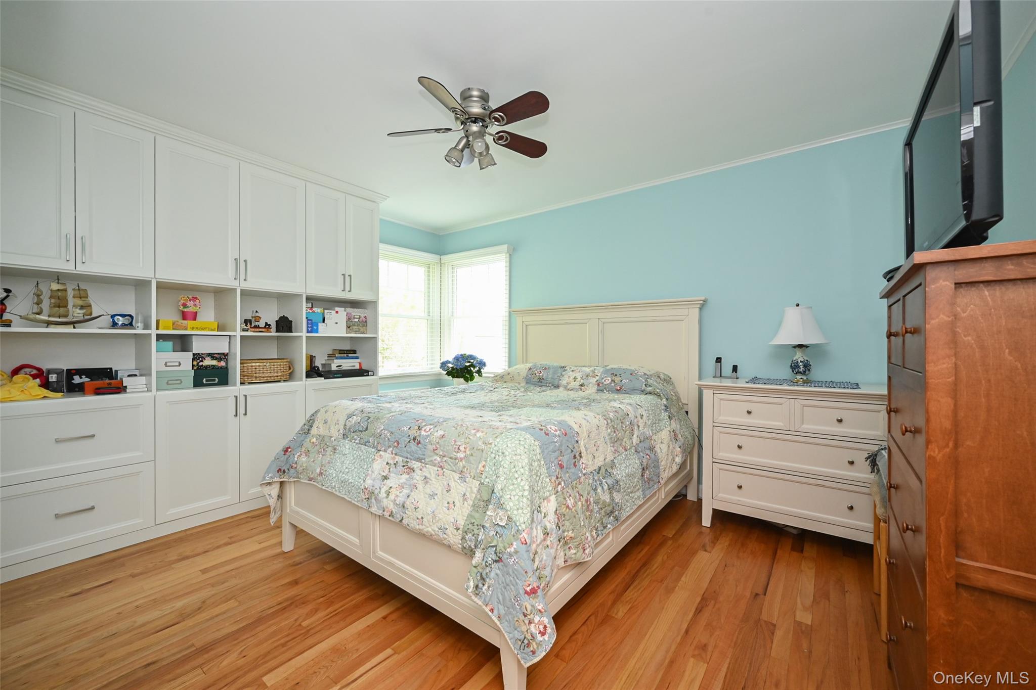 8 Roundabout Road Smithtown, NY 11787 - Photo 13 of 25