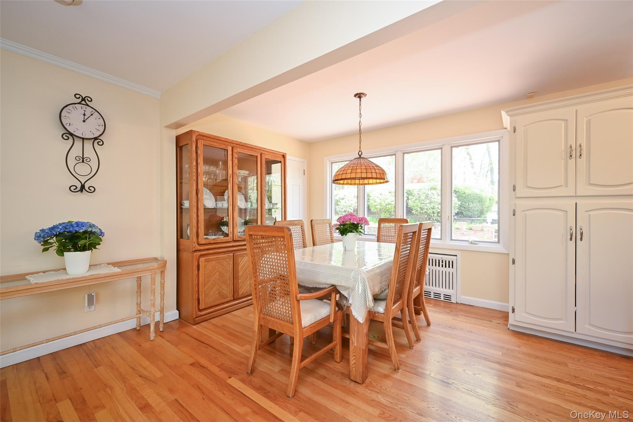 8 Roundabout Road Smithtown, NY 11787 - Photo 5 of 25
