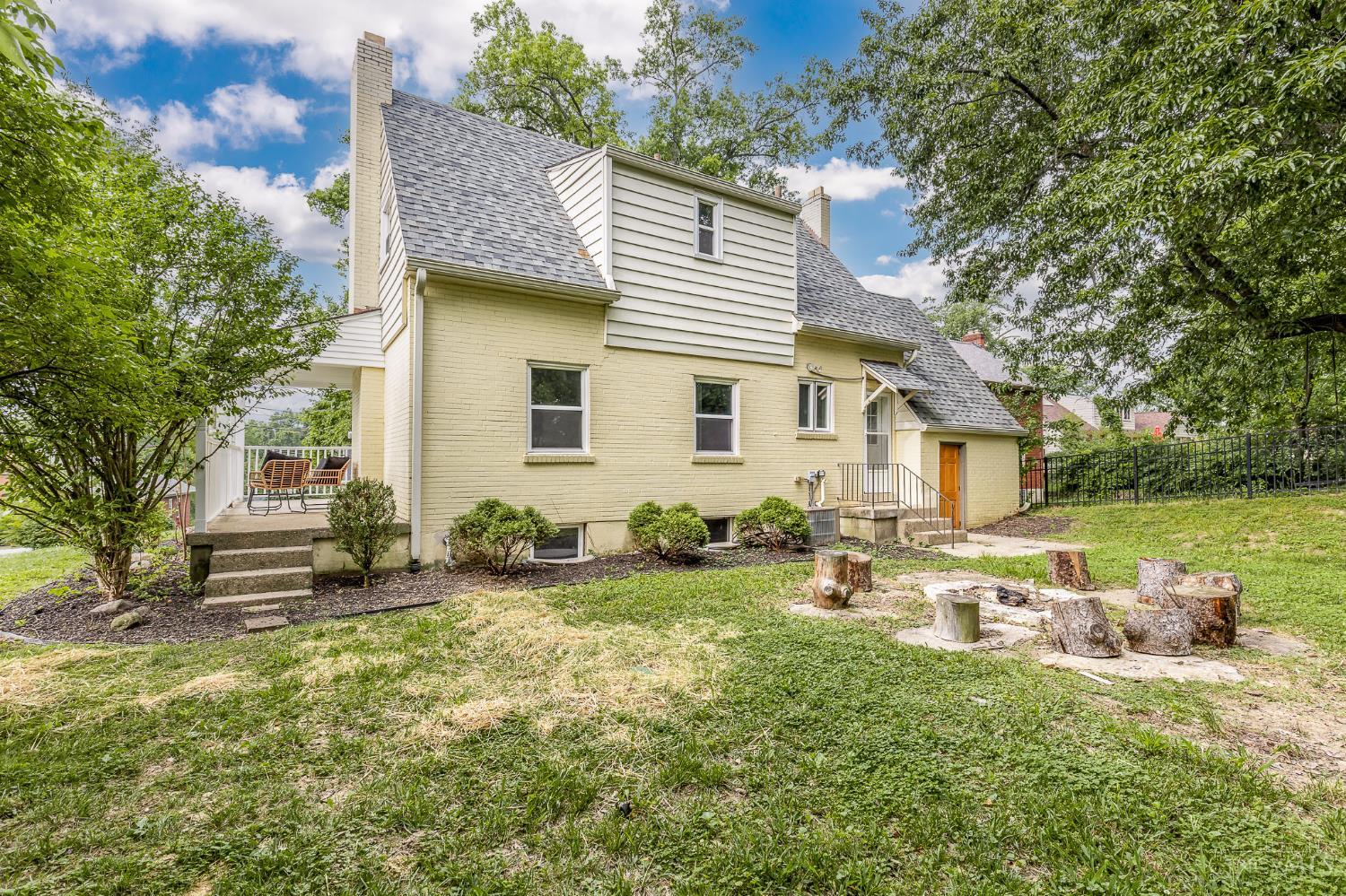 7527 Montgomery Road Cincinnati, OH 45236 - Photo 24 of 27