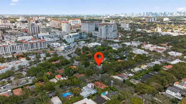 $8,999 | Central Gables, Coral Gables, FL 33134