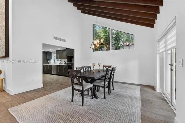 $8,999 | Central Gables, Coral Gables, FL 33134