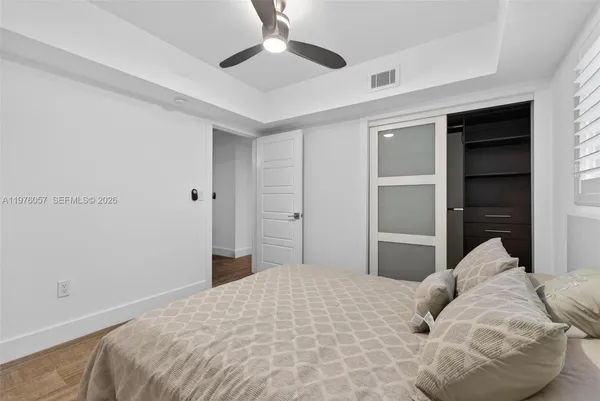 $8,999 | Central Gables, Coral Gables, FL 33134