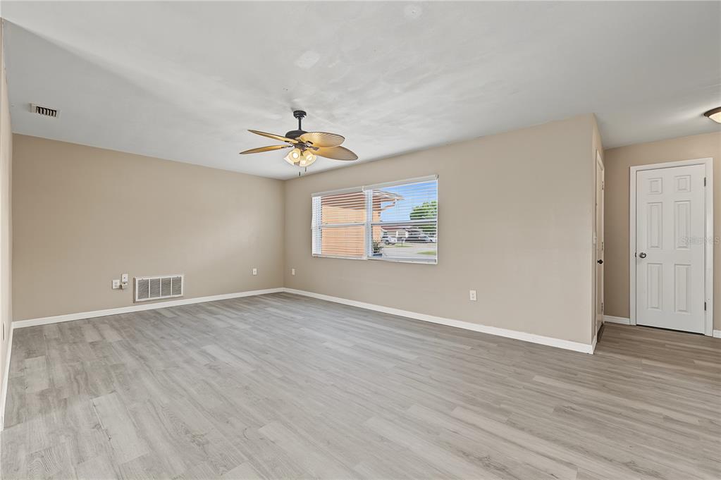 7501 Foxbloom Drive Port Richey, FL 34668 - Photo 9 of 42 Gallery Image 9