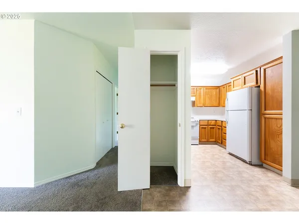 $260,000 | 8720 Southwest Tualatin Road, Unit 206, Tualatin, OR 97062