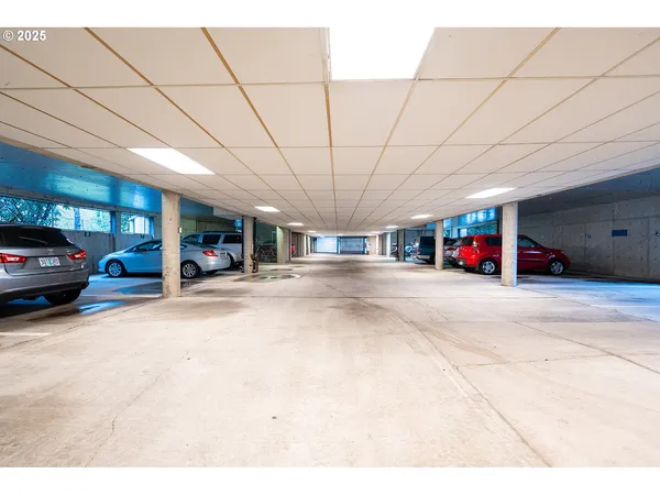 $260,000 | 8720 Southwest Tualatin Road, Unit 206, Tualatin, OR 97062