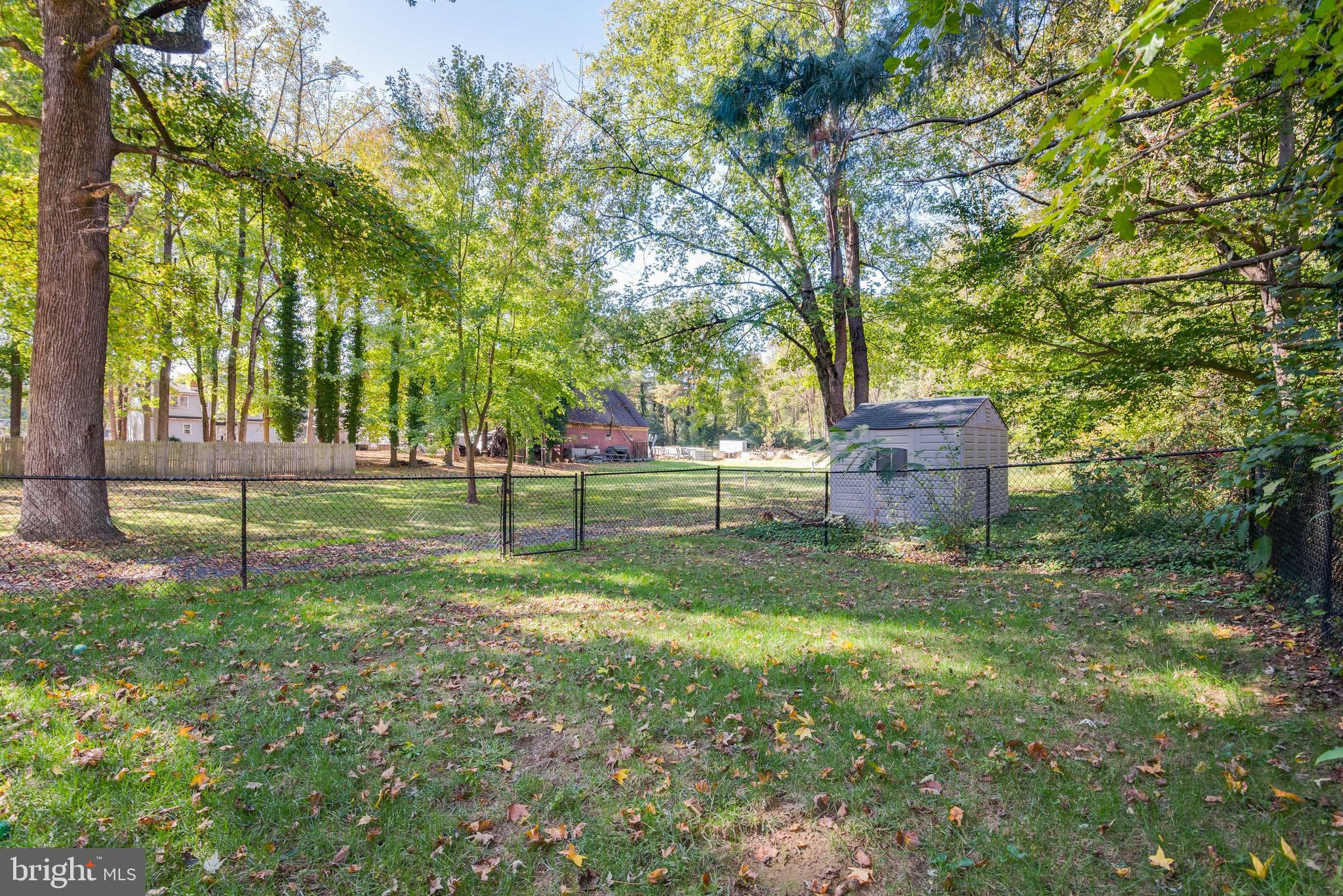 2870 Hambleton Road Riva, MD 21140 - Photo 25 of 28 fenced in area