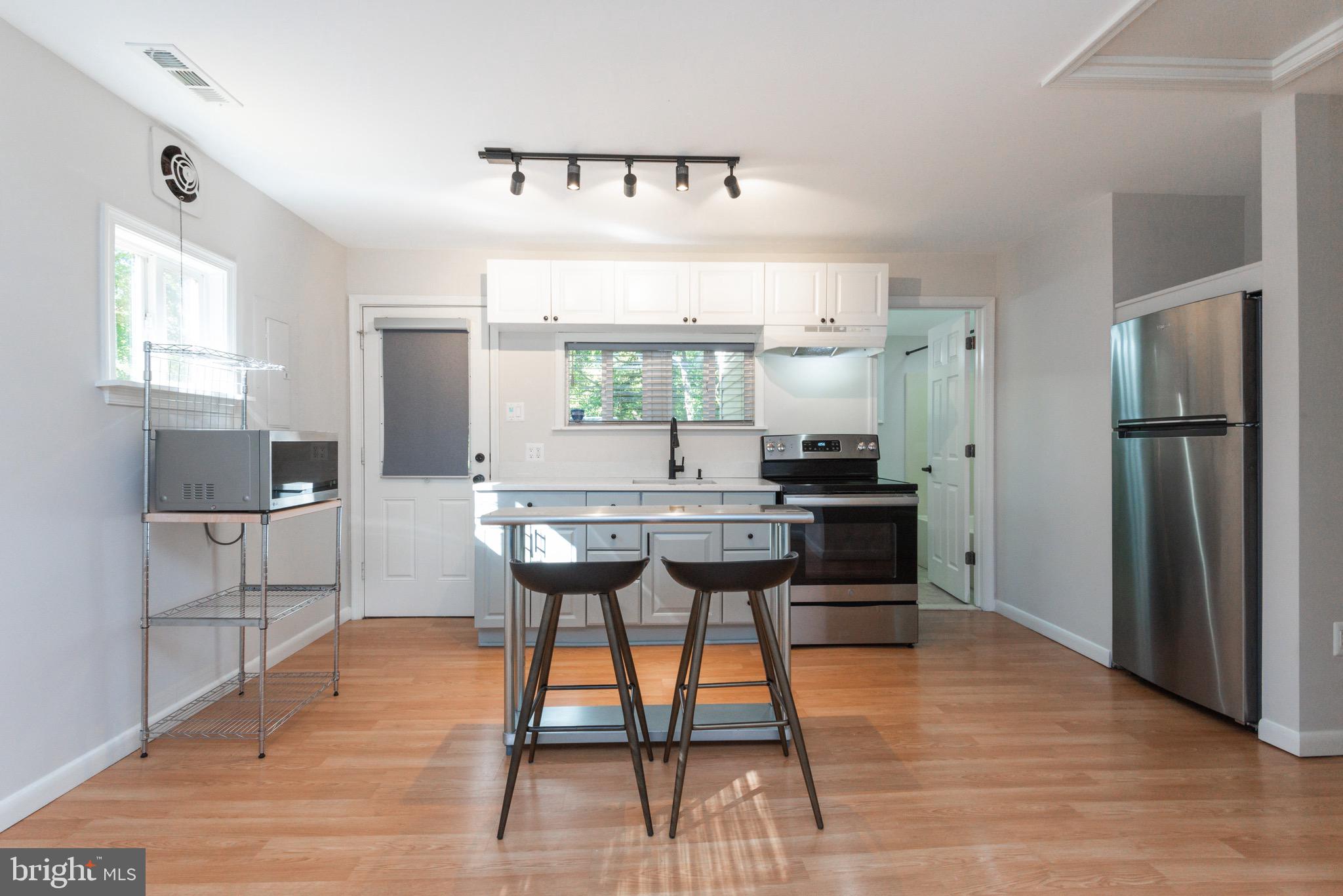 2870 Hambleton Road Riva, MD 21140 - Photo 3 of 28 Kitchen