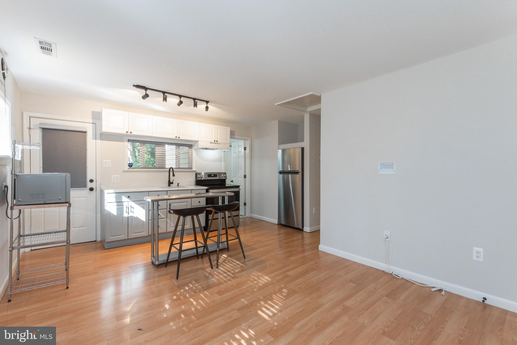 2870 Hambleton Road Riva, MD 21140 - Photo 6 of 28 view from front of entrance