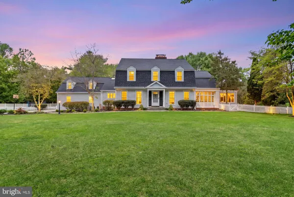 $1,850,000 | 12100 Drews Court, Potomac, MD 20854