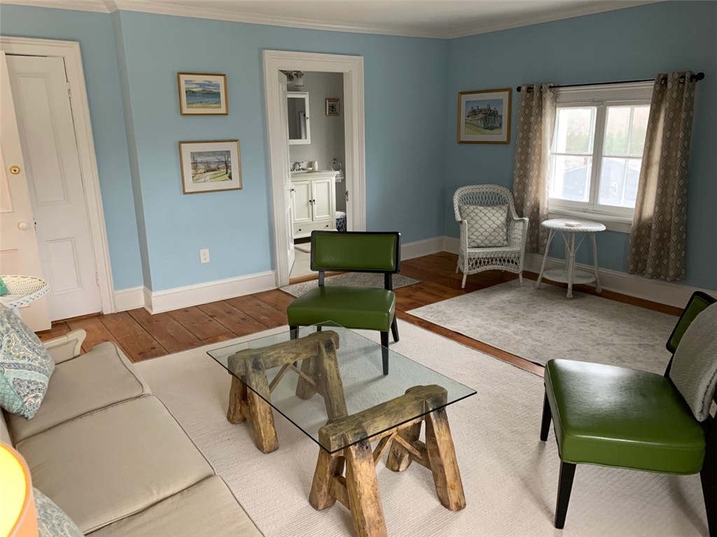 6 Restmere Terrace Middletown, RI 02842 - Photo 3 of 12